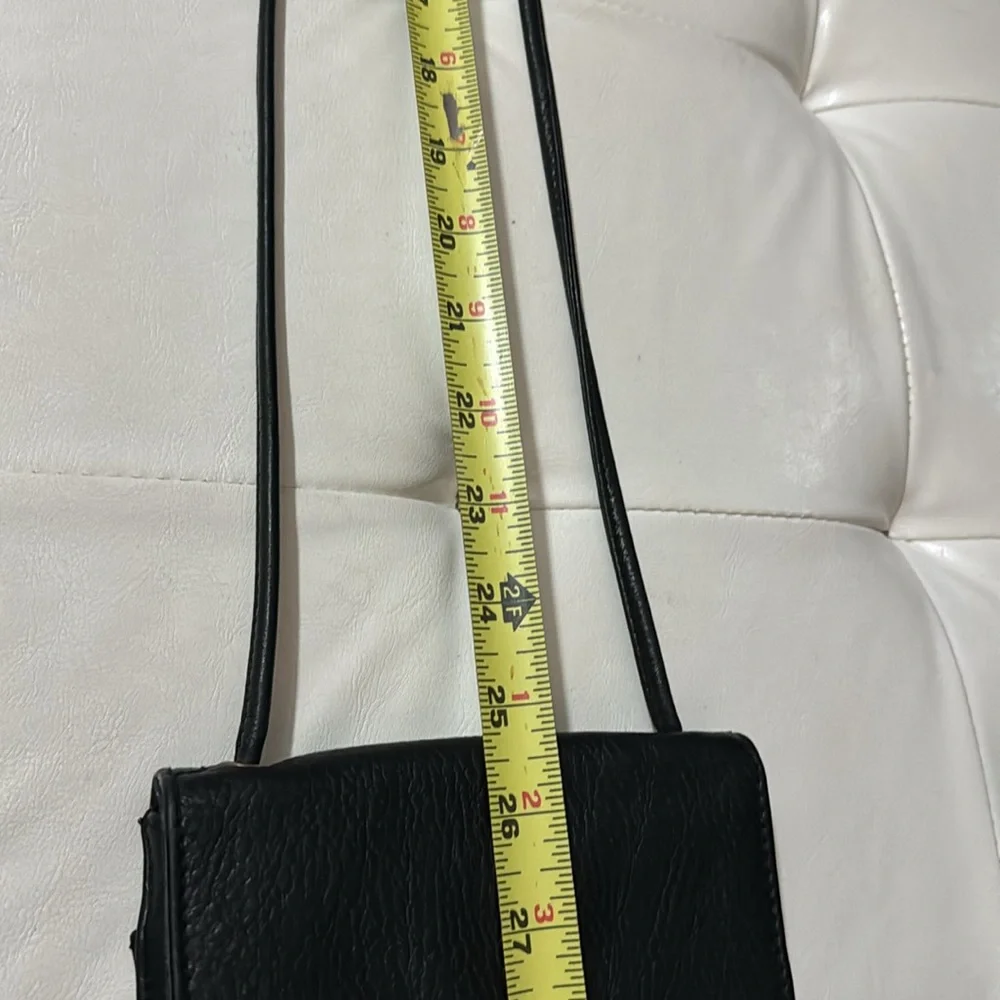 Leather Nine West-Crossbody-Black-6x8 Envelope Style-Flap Closure